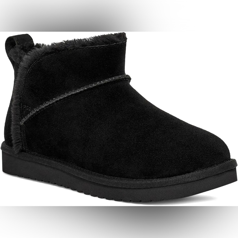 Koolaburra by UGG Ultra Mini Ankle Boots in Black - 8